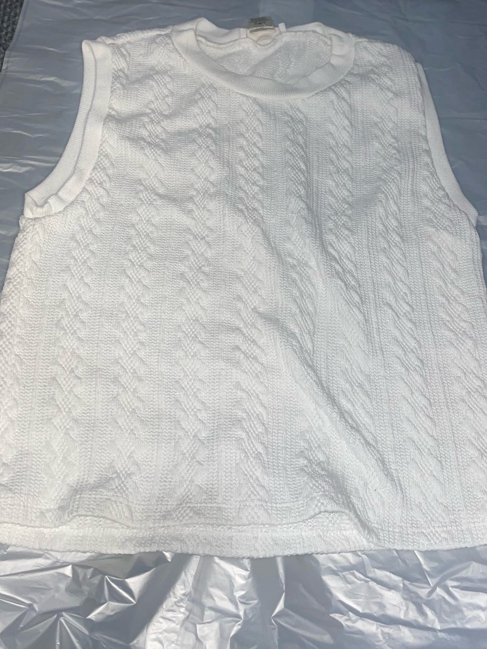 URBAN Romantics White Cable-Knit Crewneck Tank L